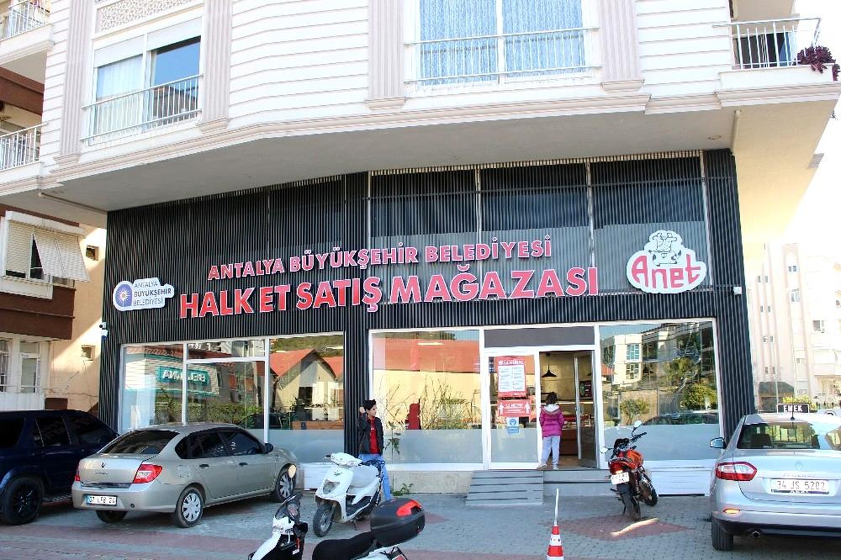 Manavgat Halk Et Satış Mağazası 1 yılda 50 ton et ve et ürünü sattı