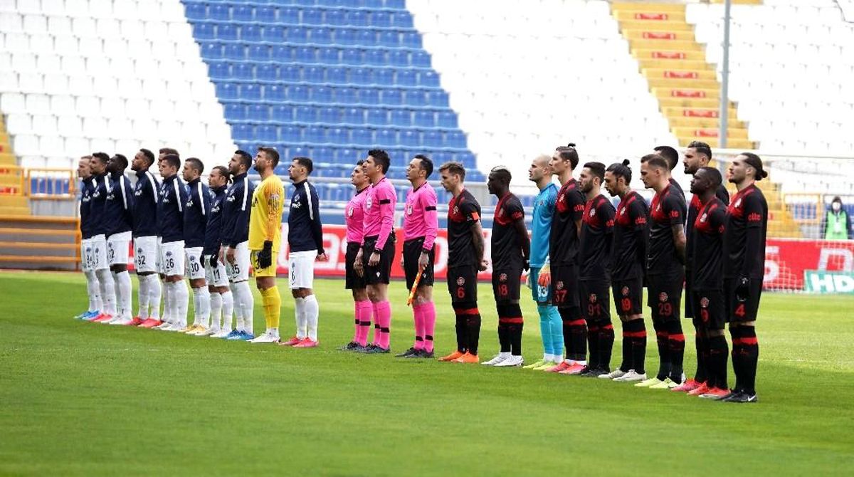 Süper Lig: Kasımpaşa: 1 Fatih Karagümrük: 1 (İlk yarı)