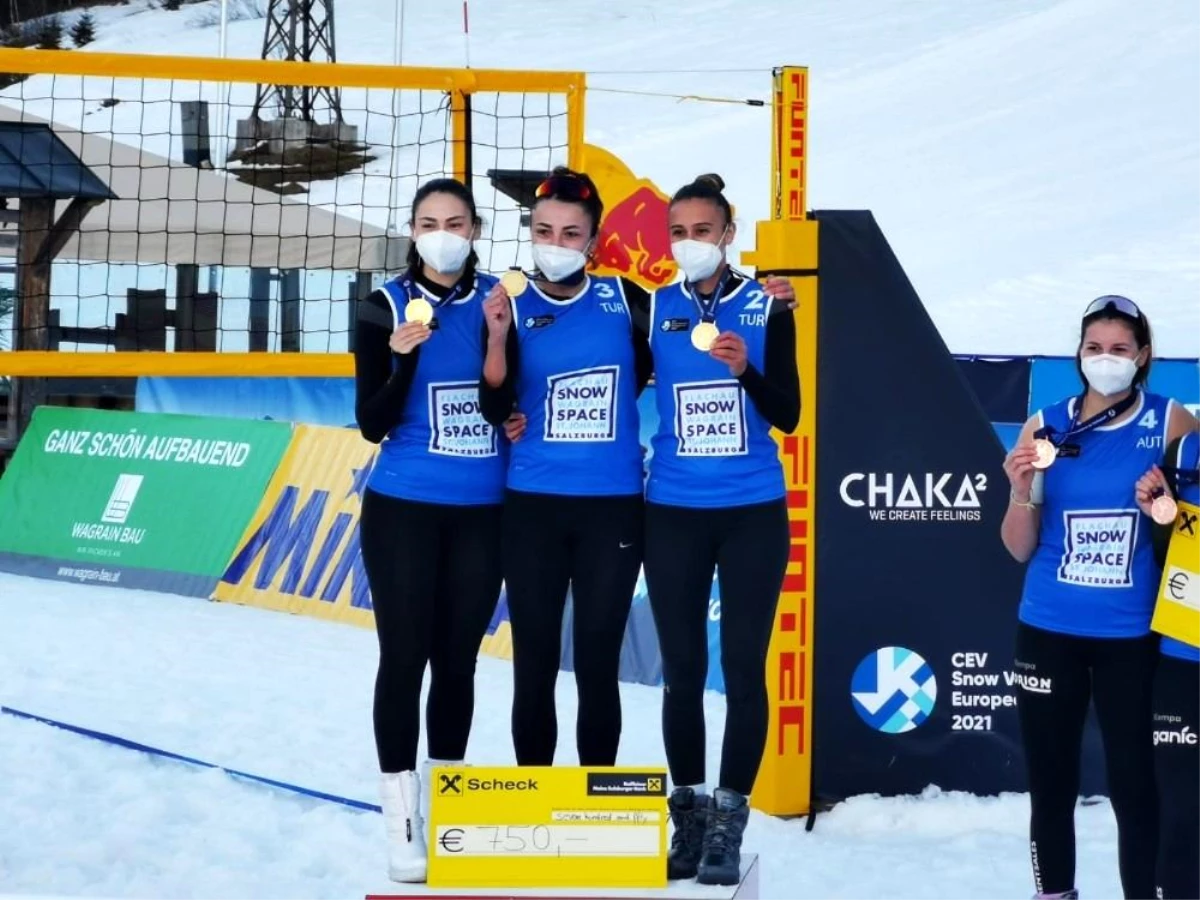 Kar Voleybolu Kadın Millli Takımı, Avrupa Turu\'nun ilk ayağını namağlup bitirdi