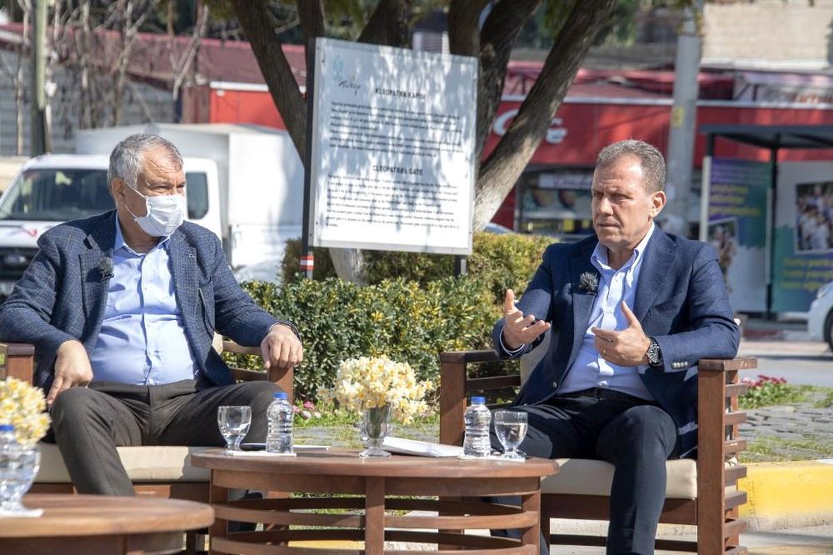 Seçer ve Karalar 4 kanalın ortak yayınında buluştu