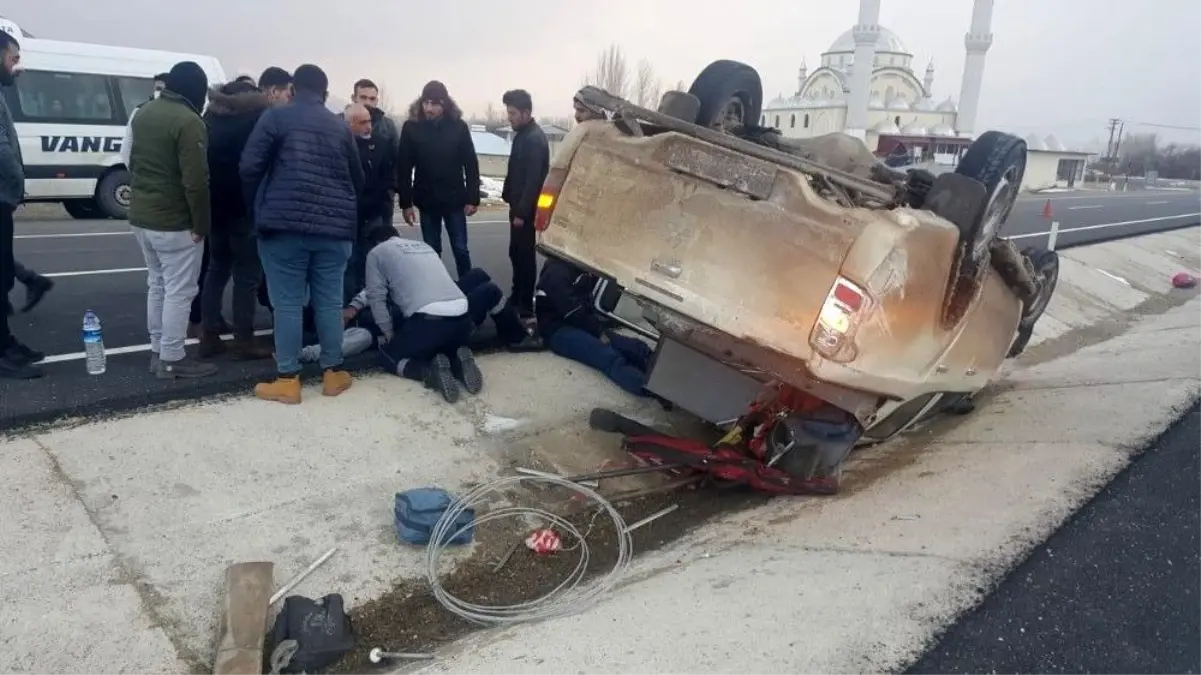 Son dakika haber! Van\'da trafik kazası: 4 yaralı