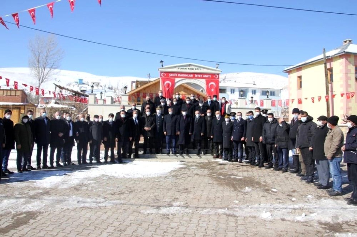 Yukarı Kırzı köyünde düzenlenen törende şehit kadınlar için dua edildi