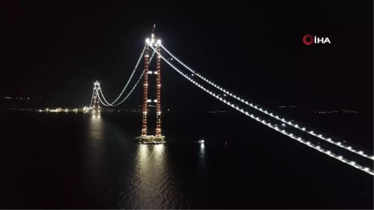 1915 Çanakkale Köprüsü\'ndeki \'kedi yolu\' aydınlatmaları boğazın çehresini güzelleştirdi