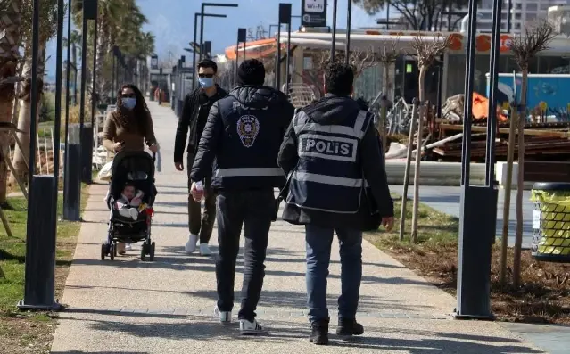 Antalya'da sokağa çıkma yasağını delenlere ceza yağdı