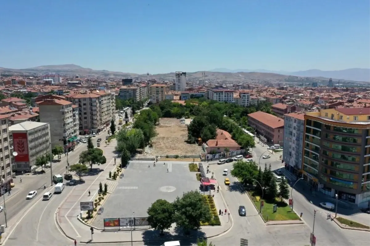 Başkan Şerifoğulları, "Modern bir şehir inşa hedefiyle çalışmalarımızı kararlılıkla sürdürüyoruz"