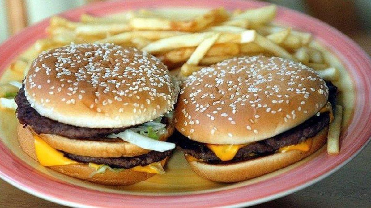 Fransa\'da kırmızı etin okul yemeklerinden çıkarılması eleştiriliyor