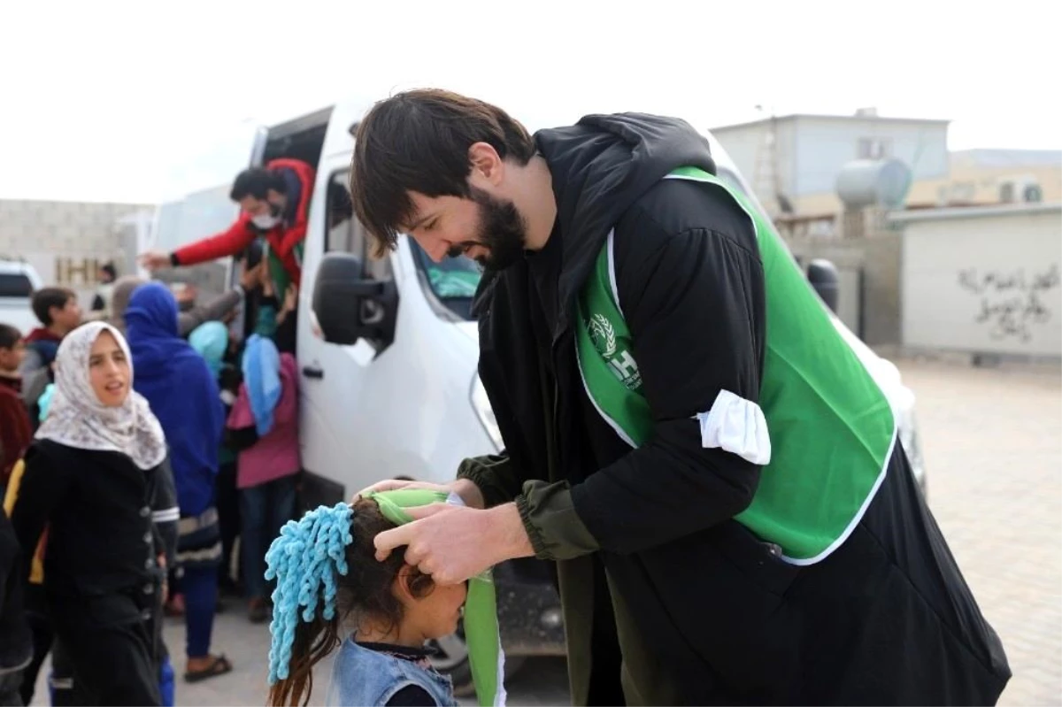 Furkan Aldemir\'den Suriye\'ye insani yardım