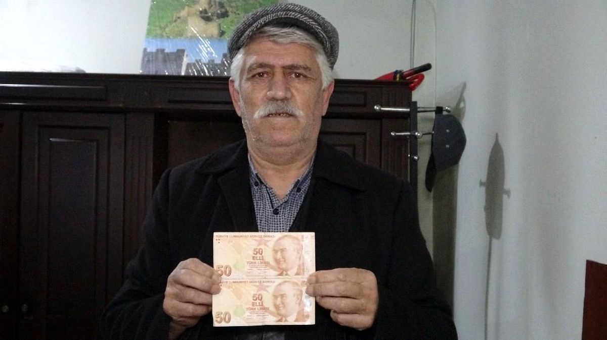 \'Hatalı basım\' 50 lirayı, satışa çıkardı