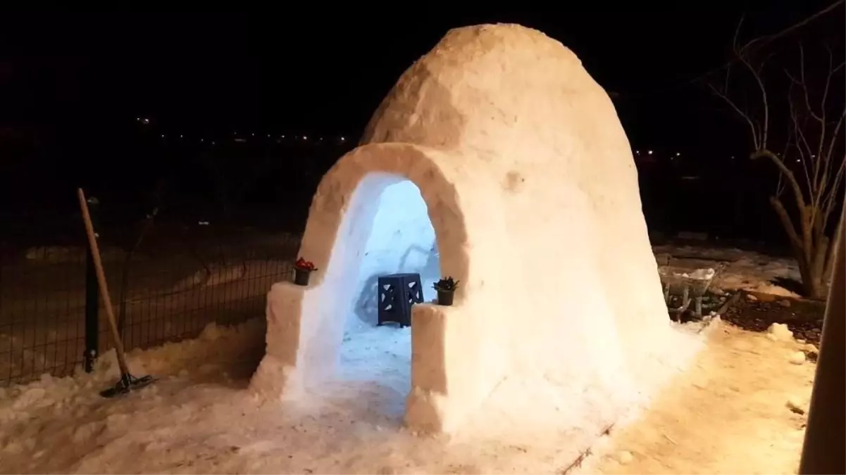 Kardan tek odalı ev yaptı