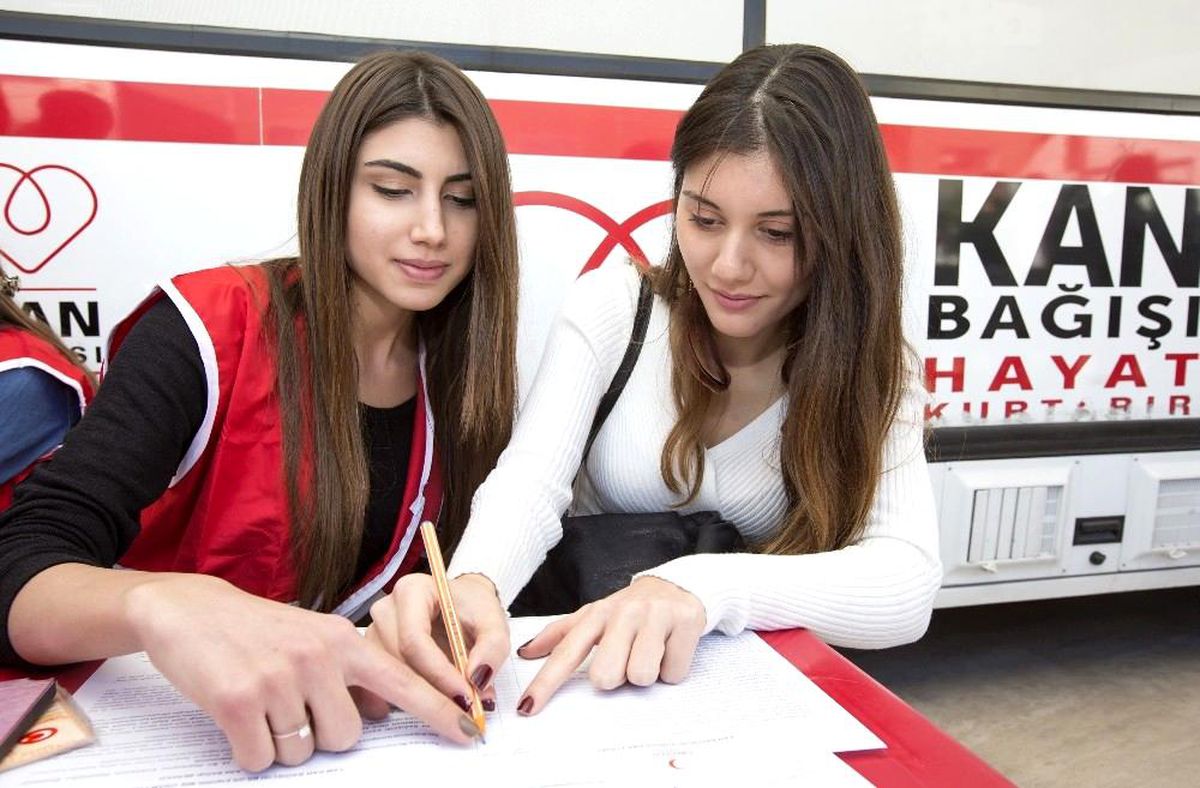 Kızılay için gönülden tasarım