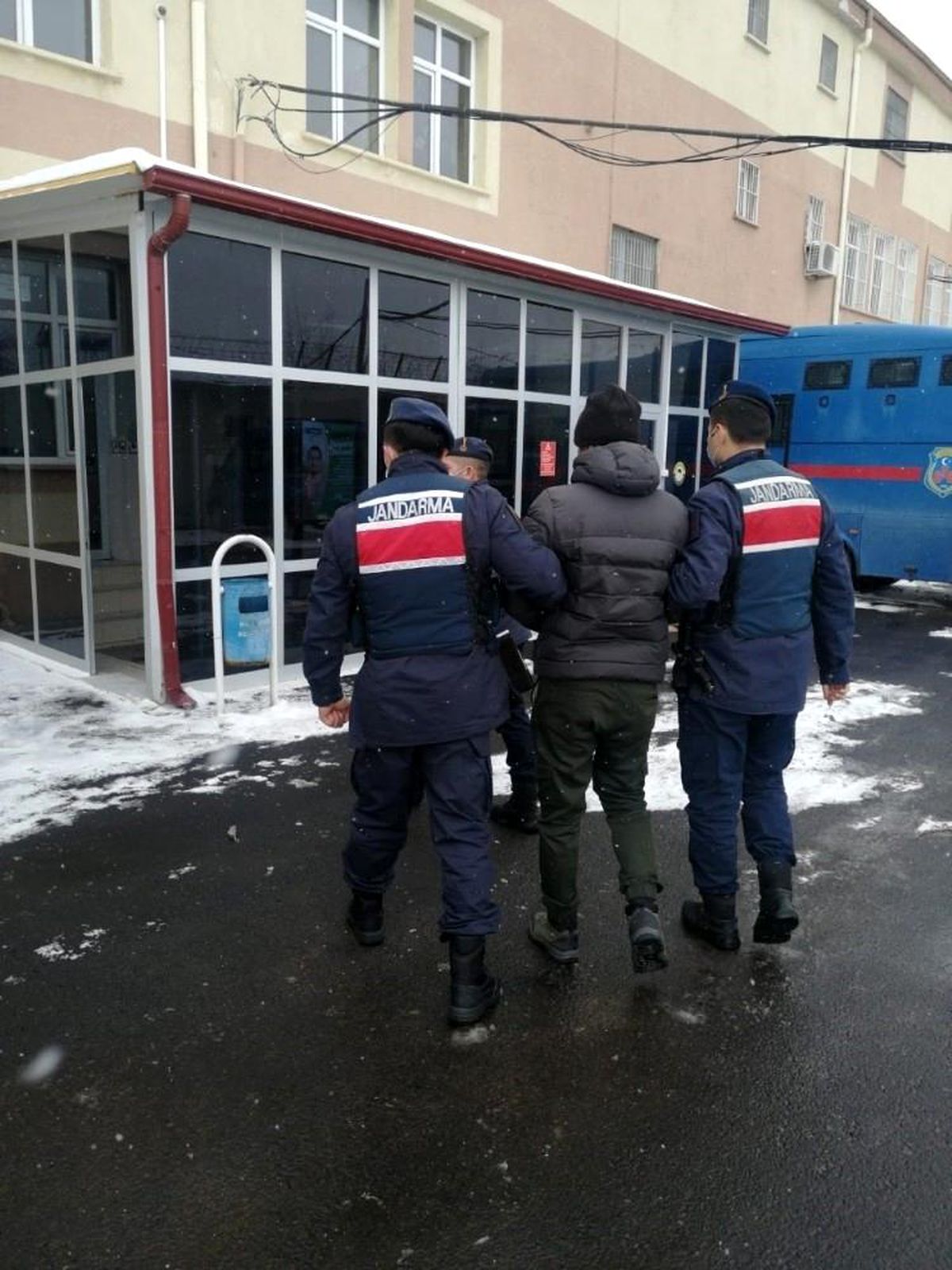 Uyuşturucudan 5 yıl hapis cezası ile aranan şahıs yakalandı