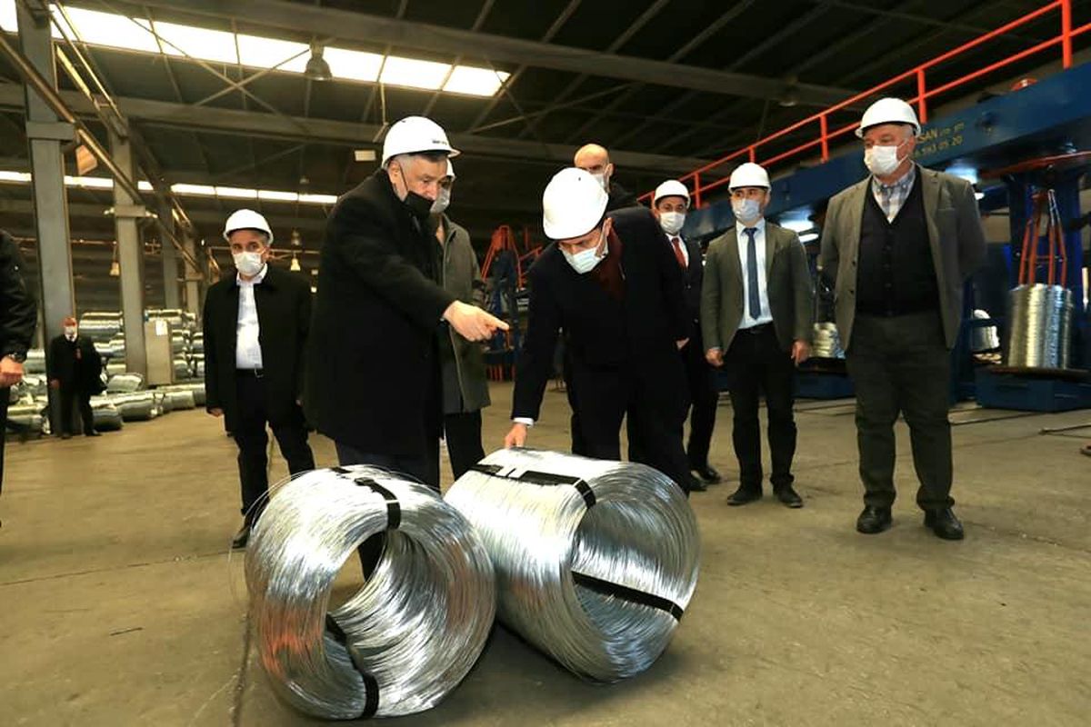 Vali Masatlı, OSB\'deki firmaları inceledi