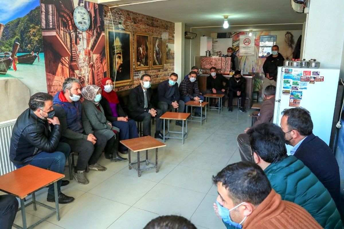 Başkan Vekili Aslan, esnafın sorun ve taleplerini dinlemeye devam ediyor