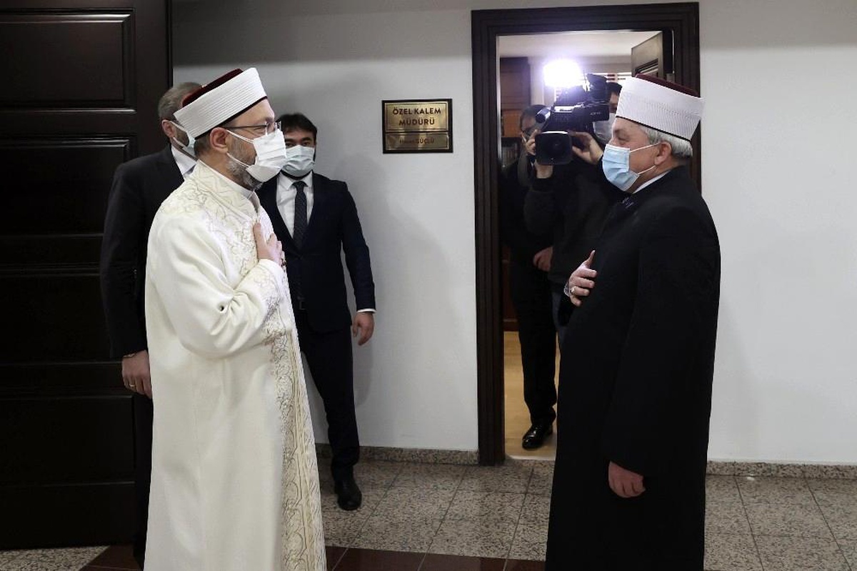 Diyanet İşleri Başkanı Erbaş, Kuzey Makedonya İslam Birliği Başkanı Fetahu\'yu kabul etti