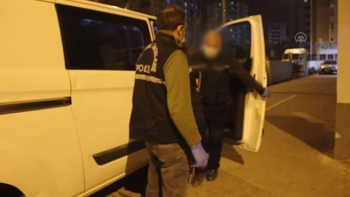 Ev arkadaşı tarafından bıçaklanan kadın ağır yaralandı