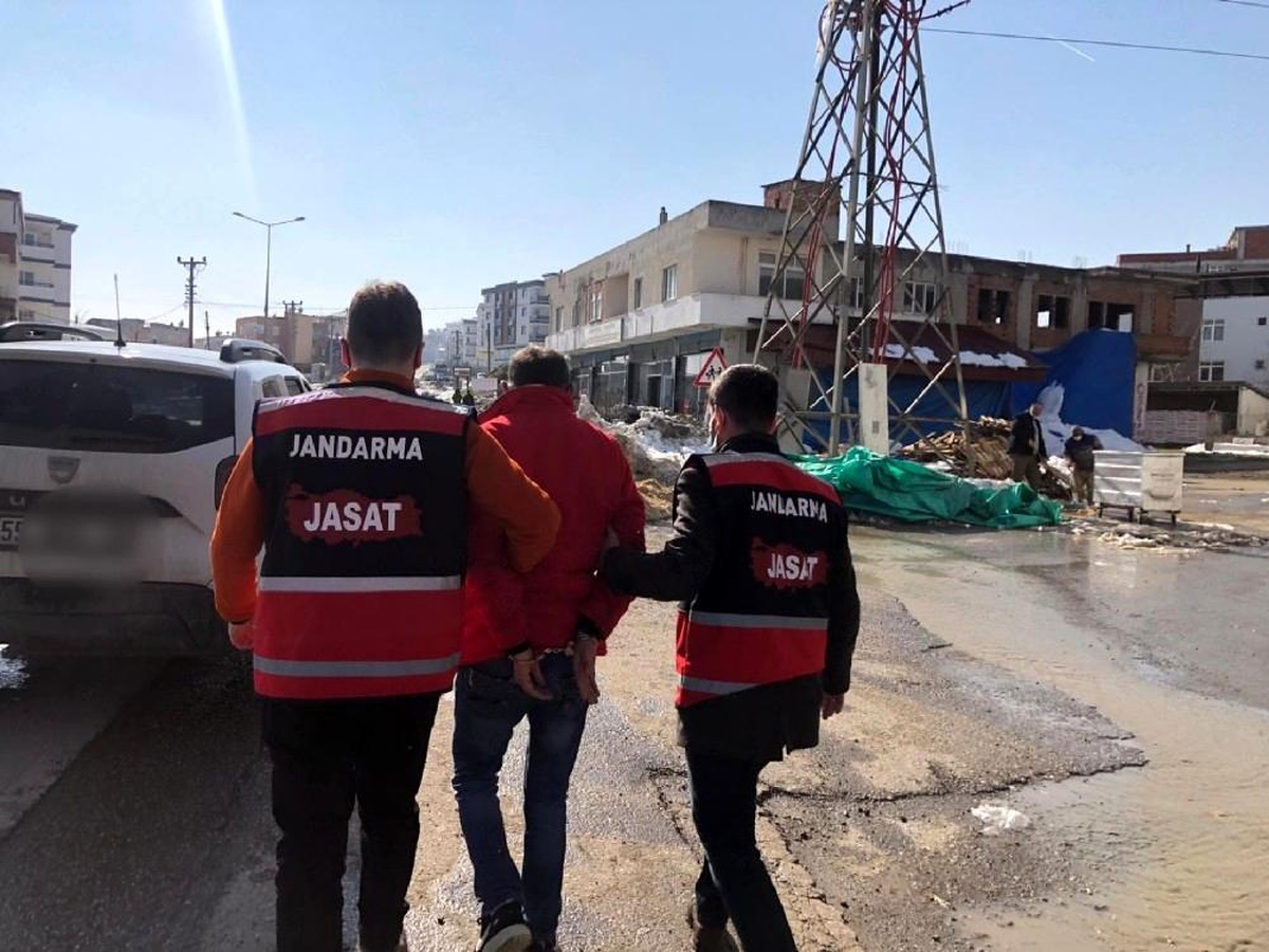 Jandarma JASAT timine yakalanan 3 kişi tutuklandı
