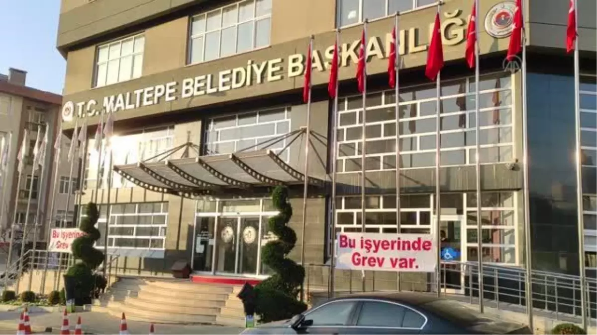 Maltepe Belediyesinde işçiler greve başladı (2)