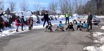 Son dakika haberi... Okullarına kavuşan çocuklar ralli yaptı