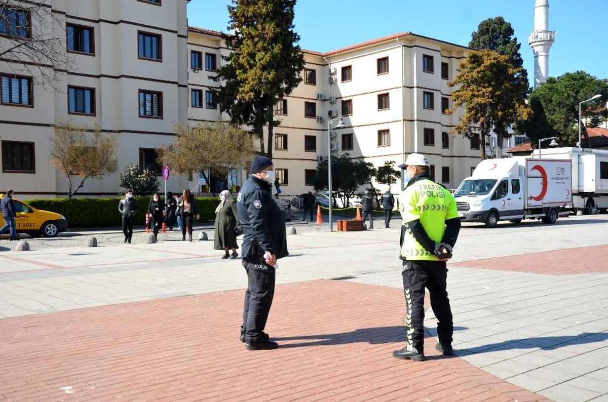 Son dakika haber! Polisten maske mesafe denetimi