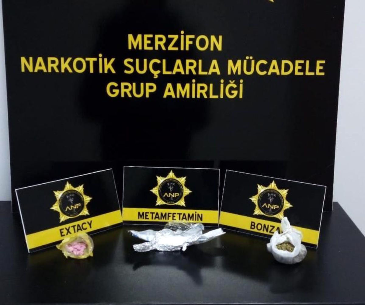 Son dakika haberi... Uyuşturucu operasyonuna 2 gözaltı