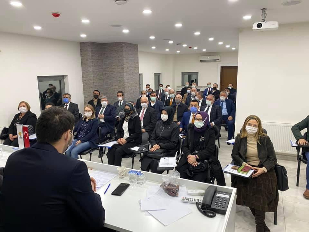 AK Parti il yönetim kurulu toplantısı yapıldı