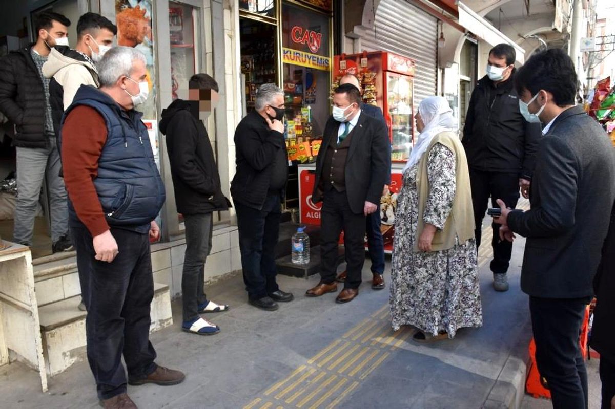 Başkan Beyoğlu\'ndan hasta gence tedavi sözü