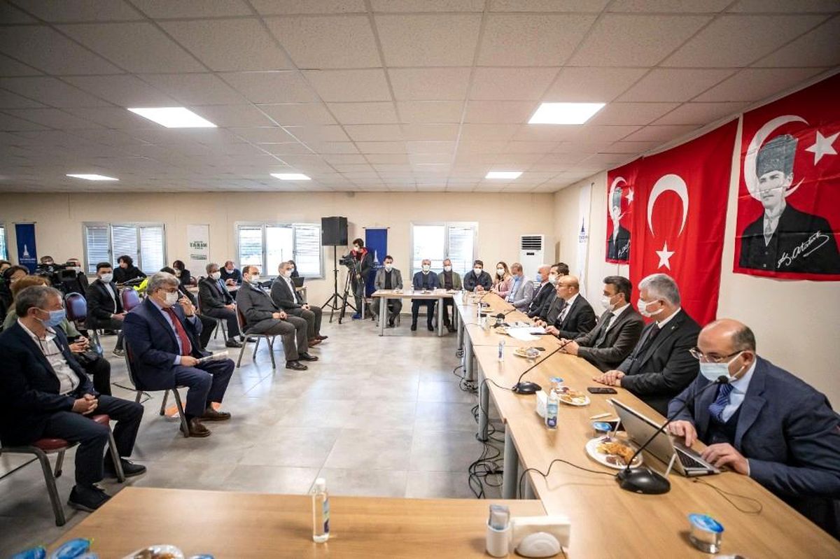Başkan Soyer\'in Bakırçay Havzası turu sürüyor