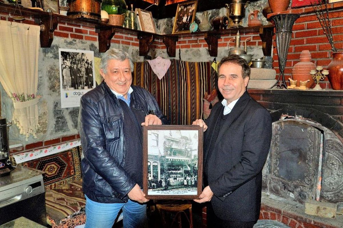 Bursa\'nın ilk şekercisinin torunundan Kardelen Kültür Evi\'ne anlamlı bağış