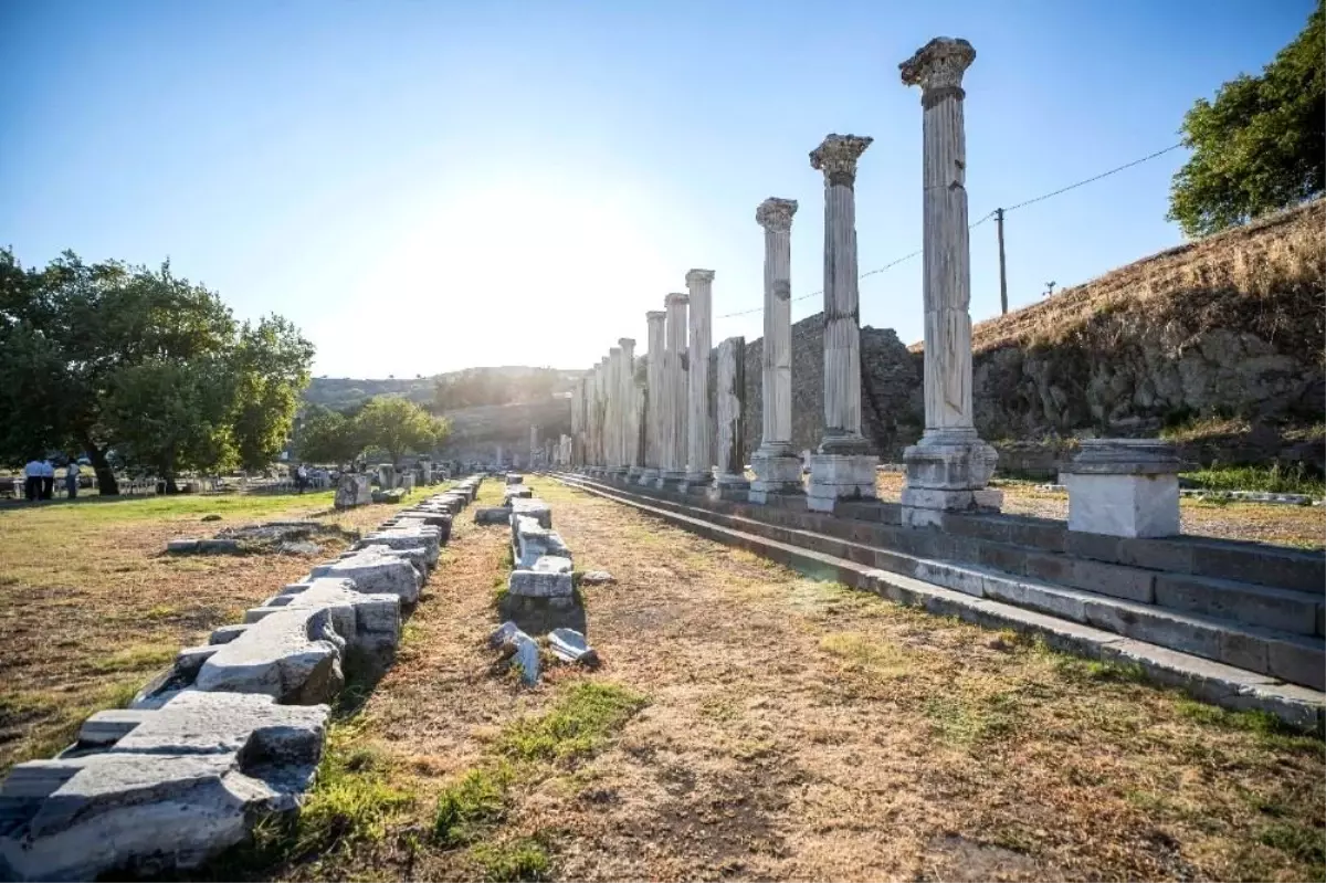 Büyükşehirden Bergama\'da Zeus Sunağı toplantısı