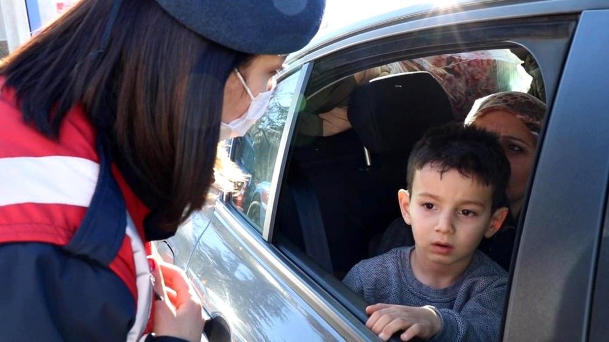 Son dakika haberleri! Elazığ\'da \'En İyi Narkotik Polisi Anne\' projesi