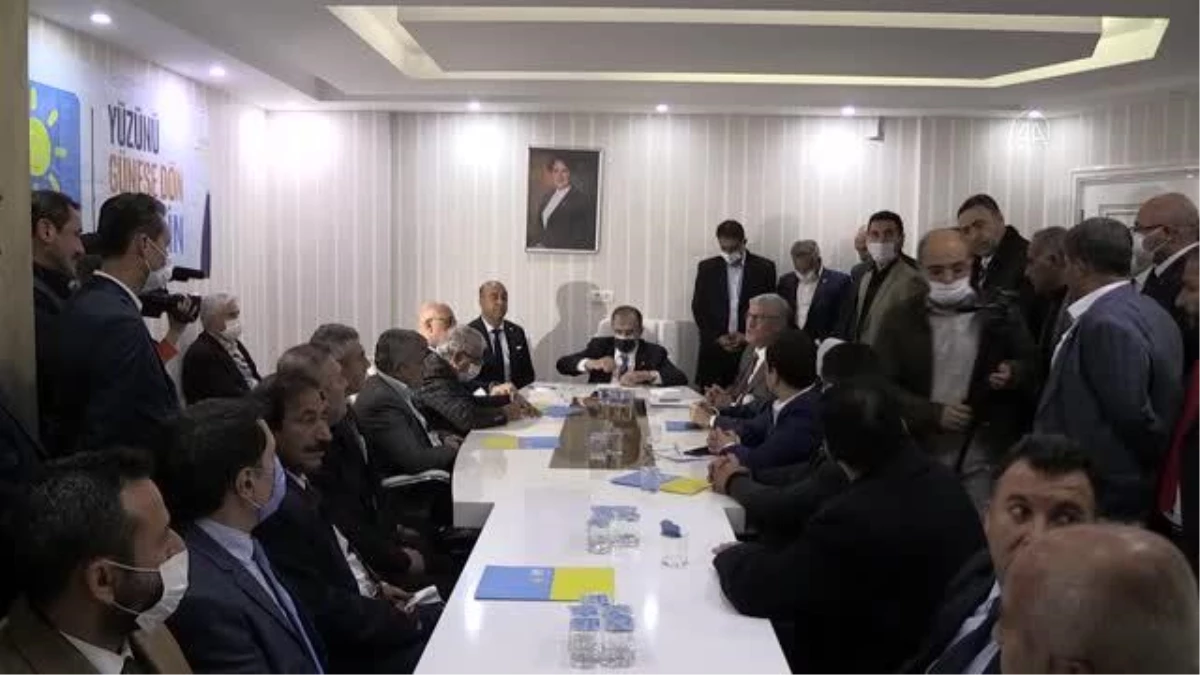 "İYİ Parti Grup Başkanvekili Dervişoğlu Mardin\'de konuştu" başlıklı haberimizde yer alan "DEAŞ" ibaresi "DEDAŞ" olarak düzeltilmiştir.