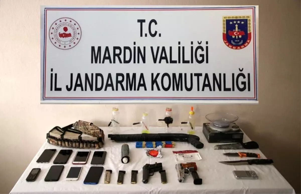 Son dakika: Mardin\'de uyuşturucu çetesine jandarmadan şafak operasyonu