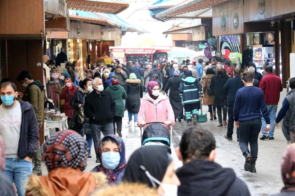 Son dakika: Salgın tedbirlerini ihlal eden 390 kişiye para cezası