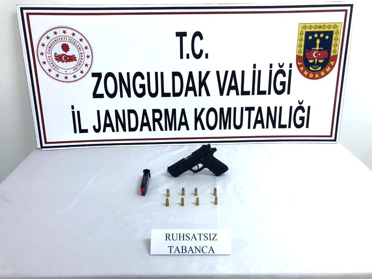 Şüphe üzerine durdurulan araçtan silah çıktı