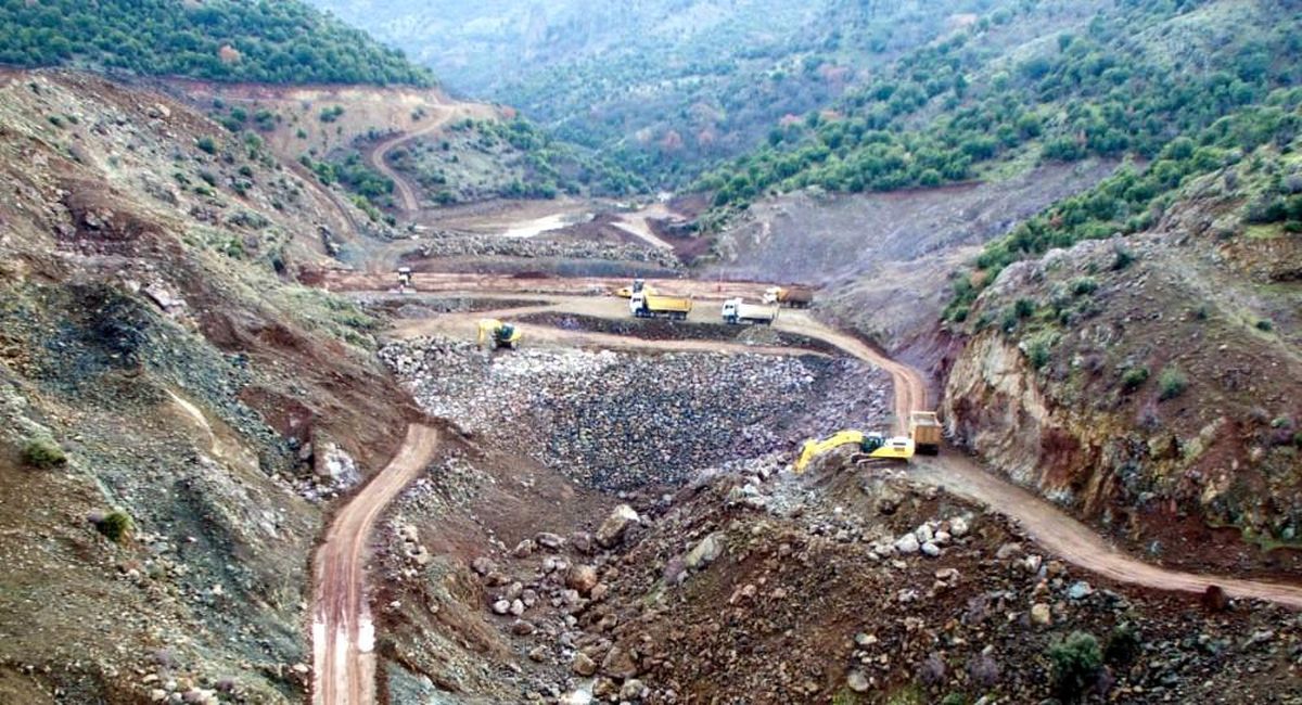 Manisa\'da inşası devam eden Güveli Göleti\'nin yarısı tamamlandı