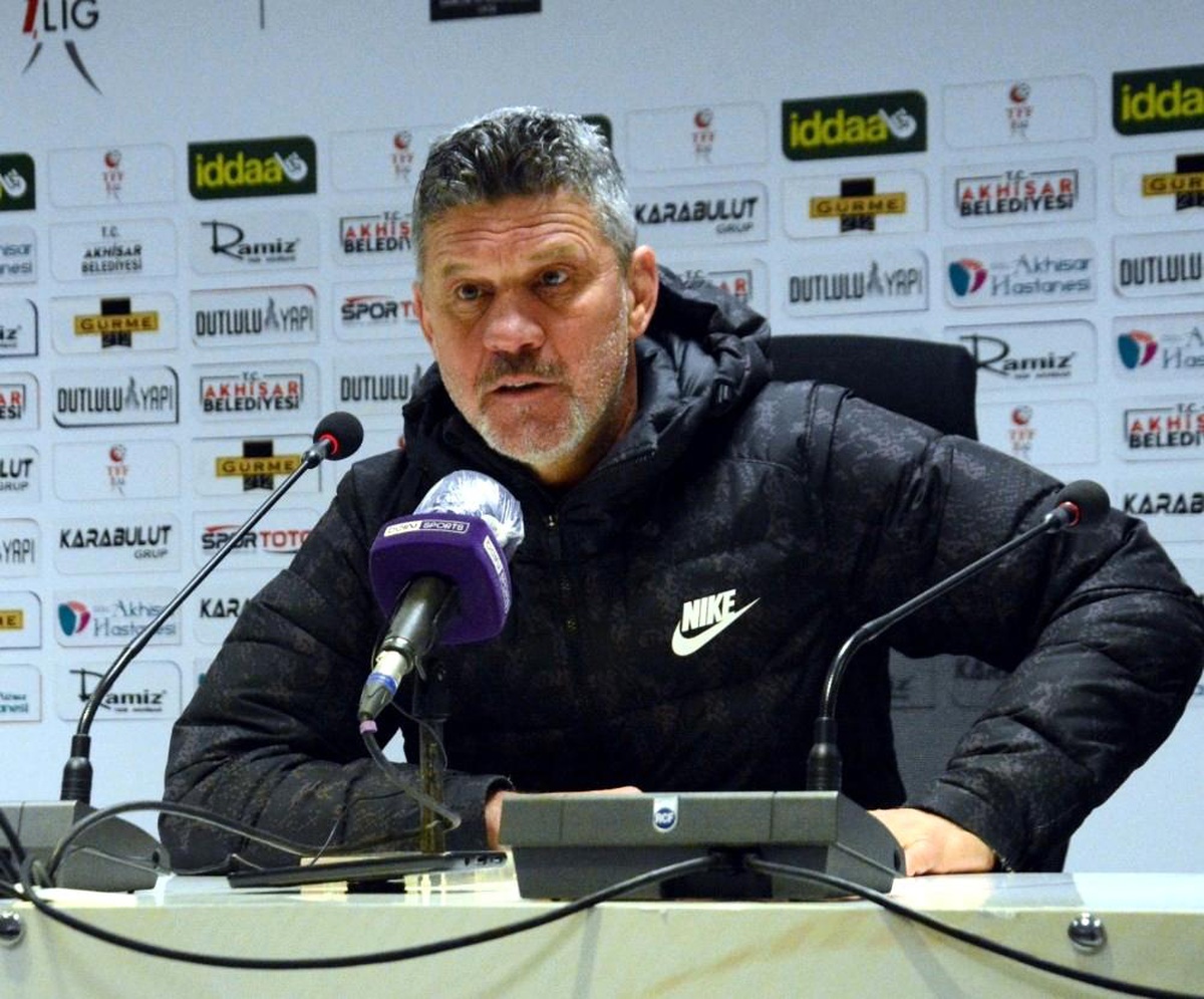 Akhisarspor, Mesut Dilsöz ile yollarını ayırdı