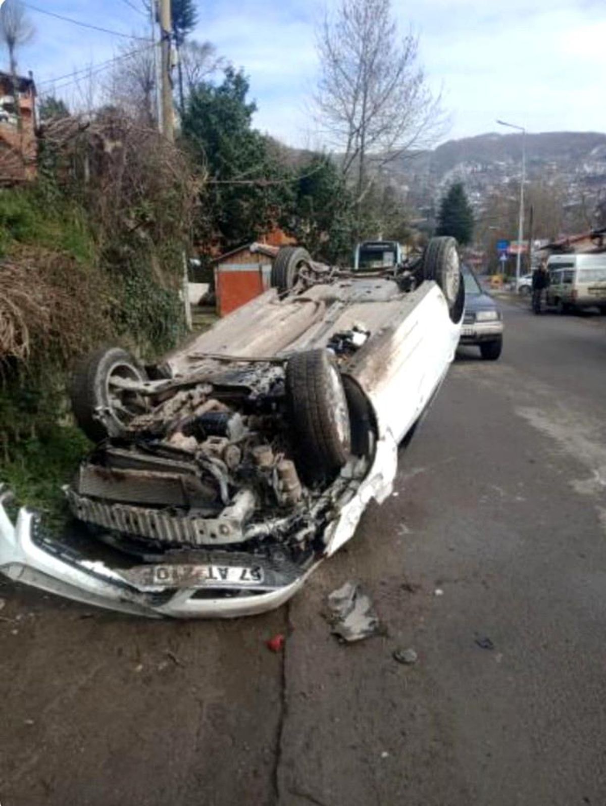 Araç takla attı; 1 yaralı