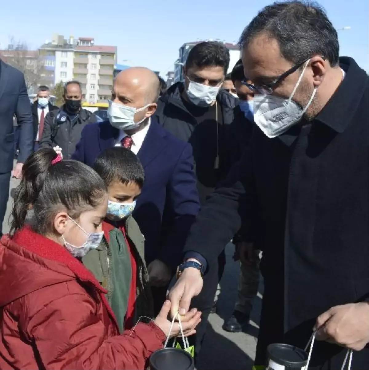 Son dakika haberleri! Bakan Kasapoğlu, Ağrı\'daki Gençlik ve Spor Yatırımları Programı\'nda konuştu Açıklaması