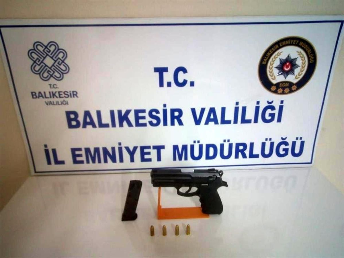 Balıkesir\'de 30 aranan şahıs yakalandı