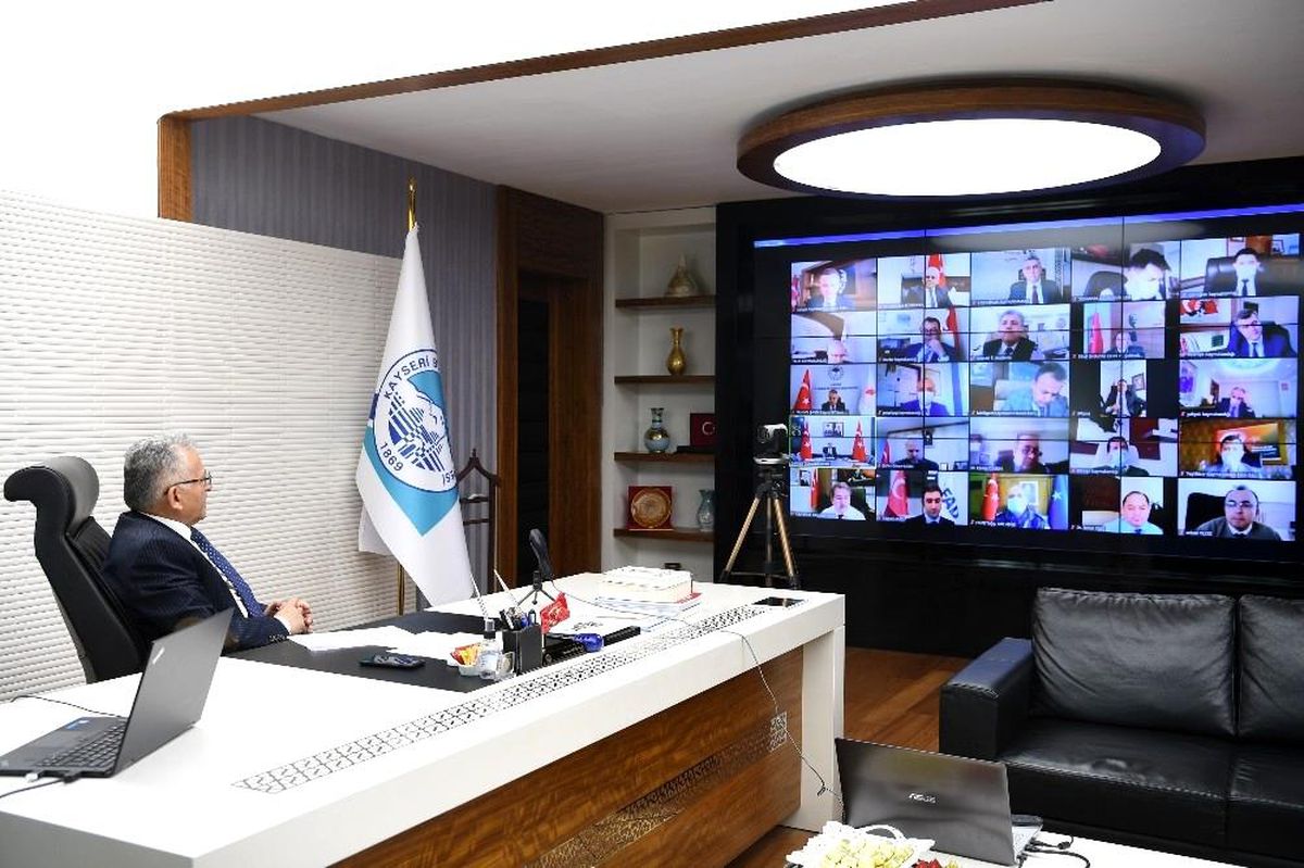 Başkan Büyükkılıç, İl Pandemi Kurulu Toplantısı\'na katıldı
