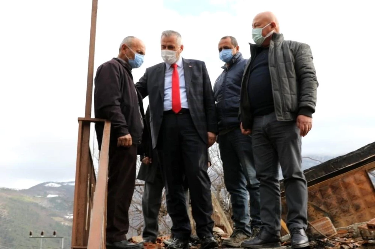 Başkan Kılıç: "Evi yanan Mehmet Yurt amcamızın her zaman yanındayız"