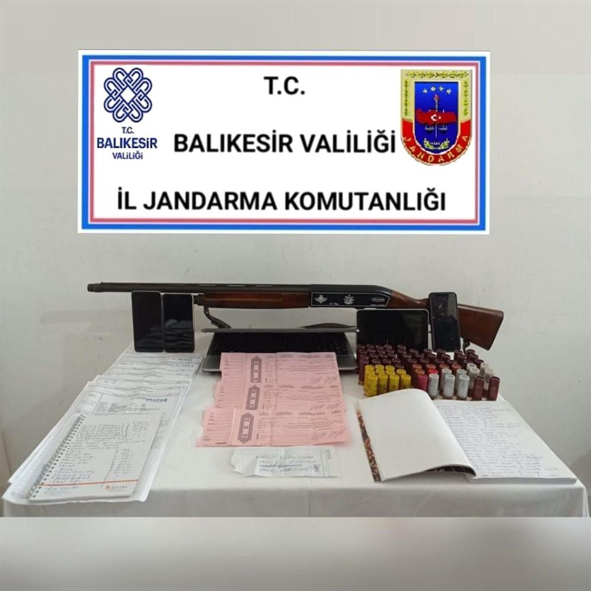 Son dakika haber! Edremit\'te tefecilik operasyonu: 3 gözaltı