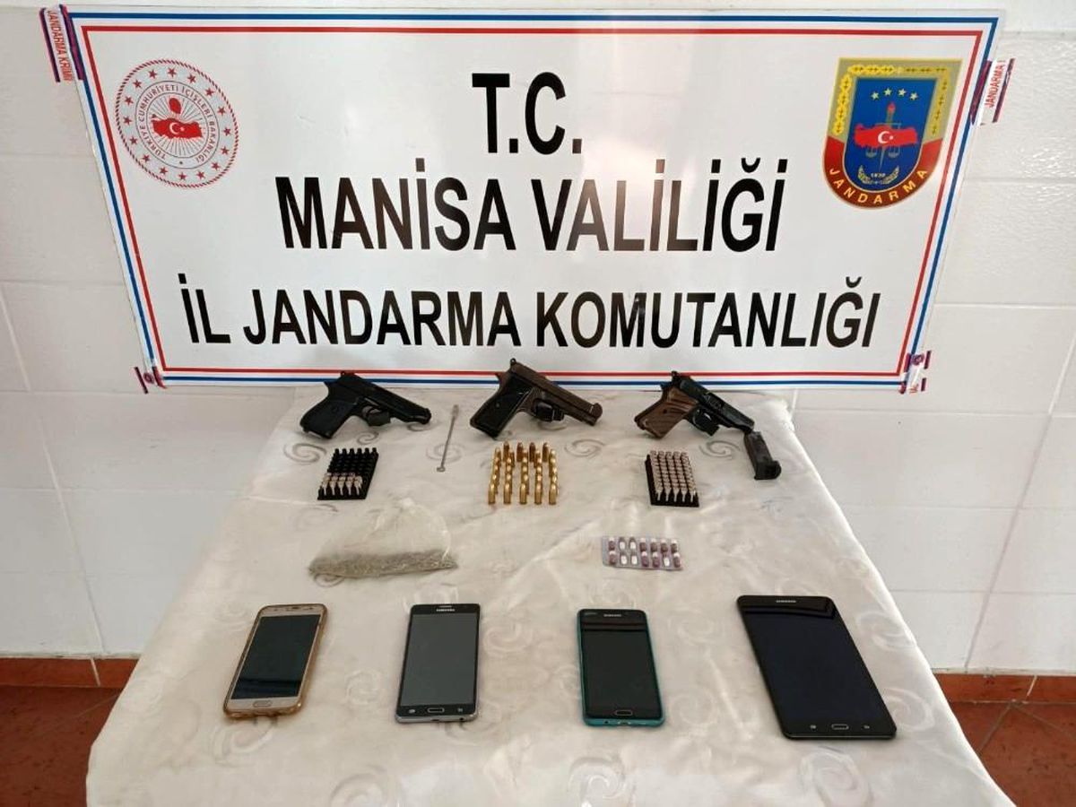 Son Dakika | Manisa\'da uyuşturucu operasyonu: 2 gözaltı