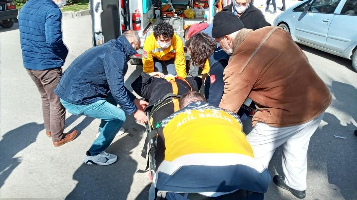 Sinop\'ta motosiklet yayaya çarptı: 1 yaralı