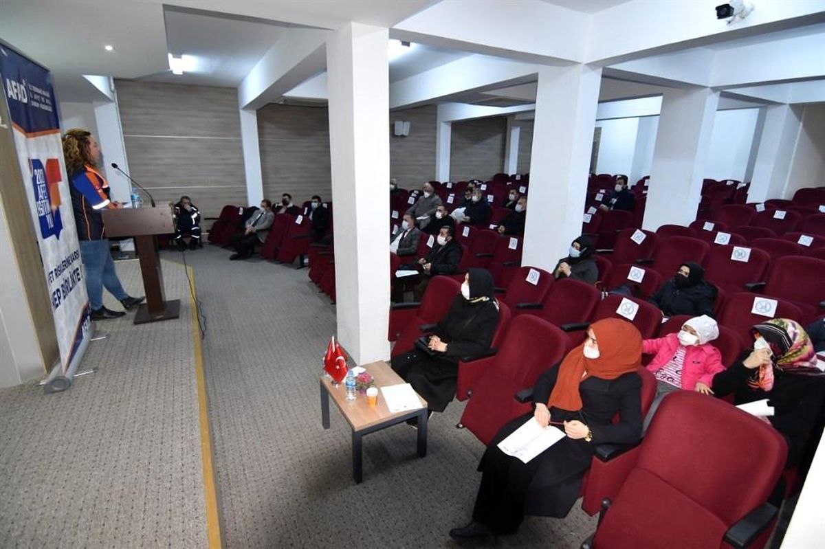 Tekirdağ\'da "Afet Farkındalık Eğitimi" sürüyor