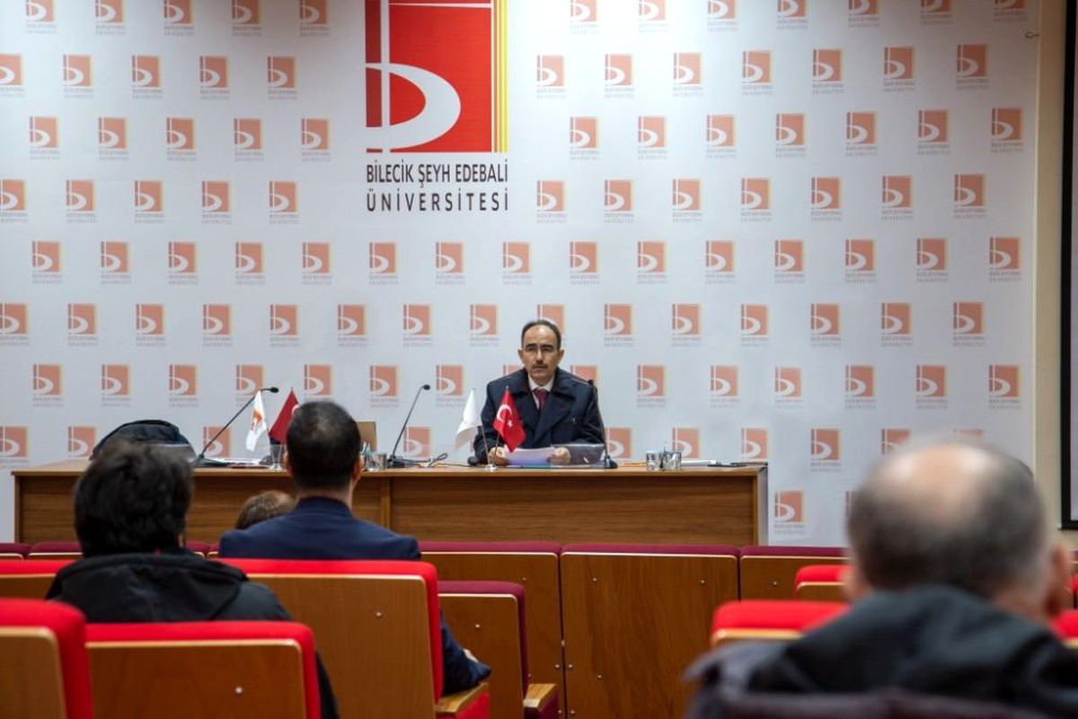 Üniversitede \'Eğitim Kalitesi\' toplantısı yapıldı