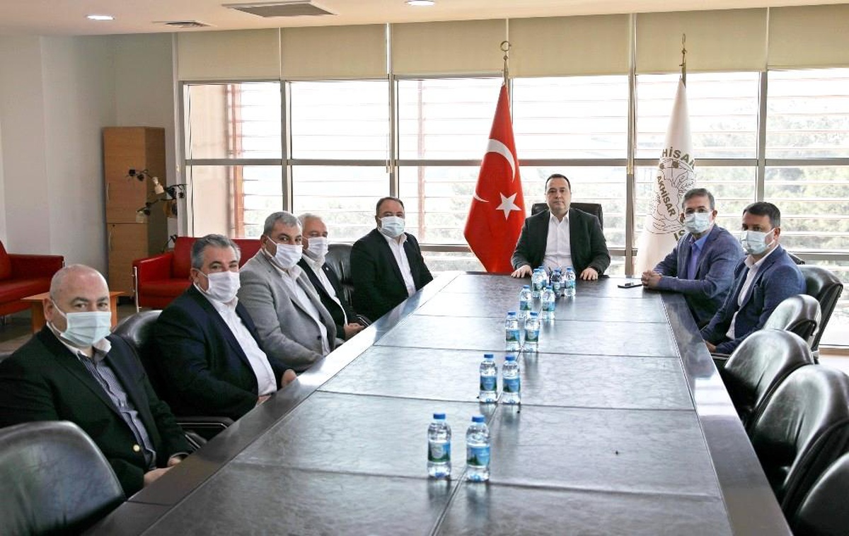 Akhisar, Manisa bölgesinde işçiye en çok zam yapan belediye oldu