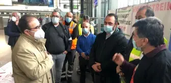 Almanya'da Türk Başkonsolos Tunçer, açlık grevindeki Türk işçileri ziyaret ettiCovid-19 salgını gerekçe gösterilerek 230 çalışan işten çıkarıldı-...