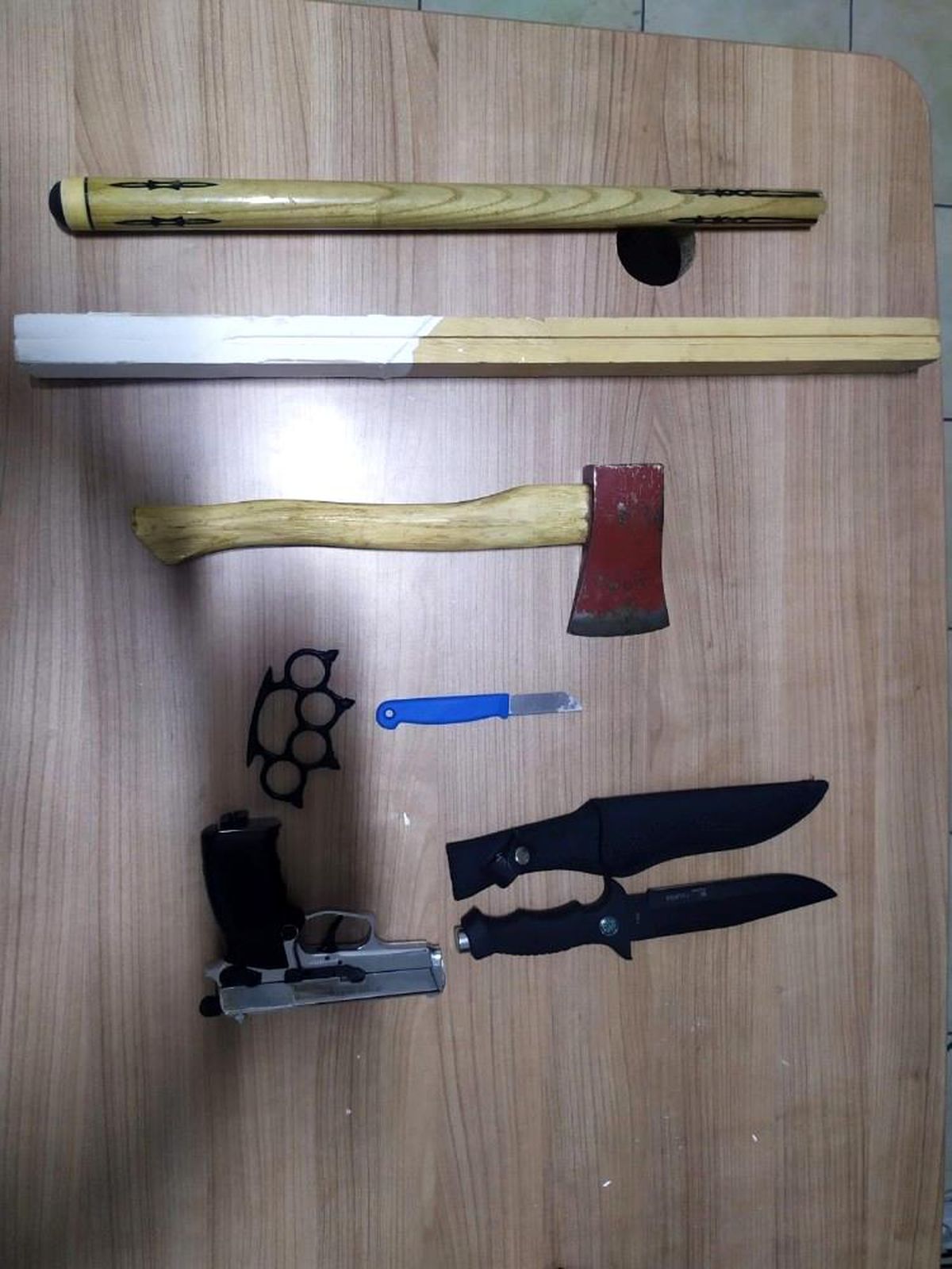 Araçta yapılan aramada ele geçirilenler şok etti