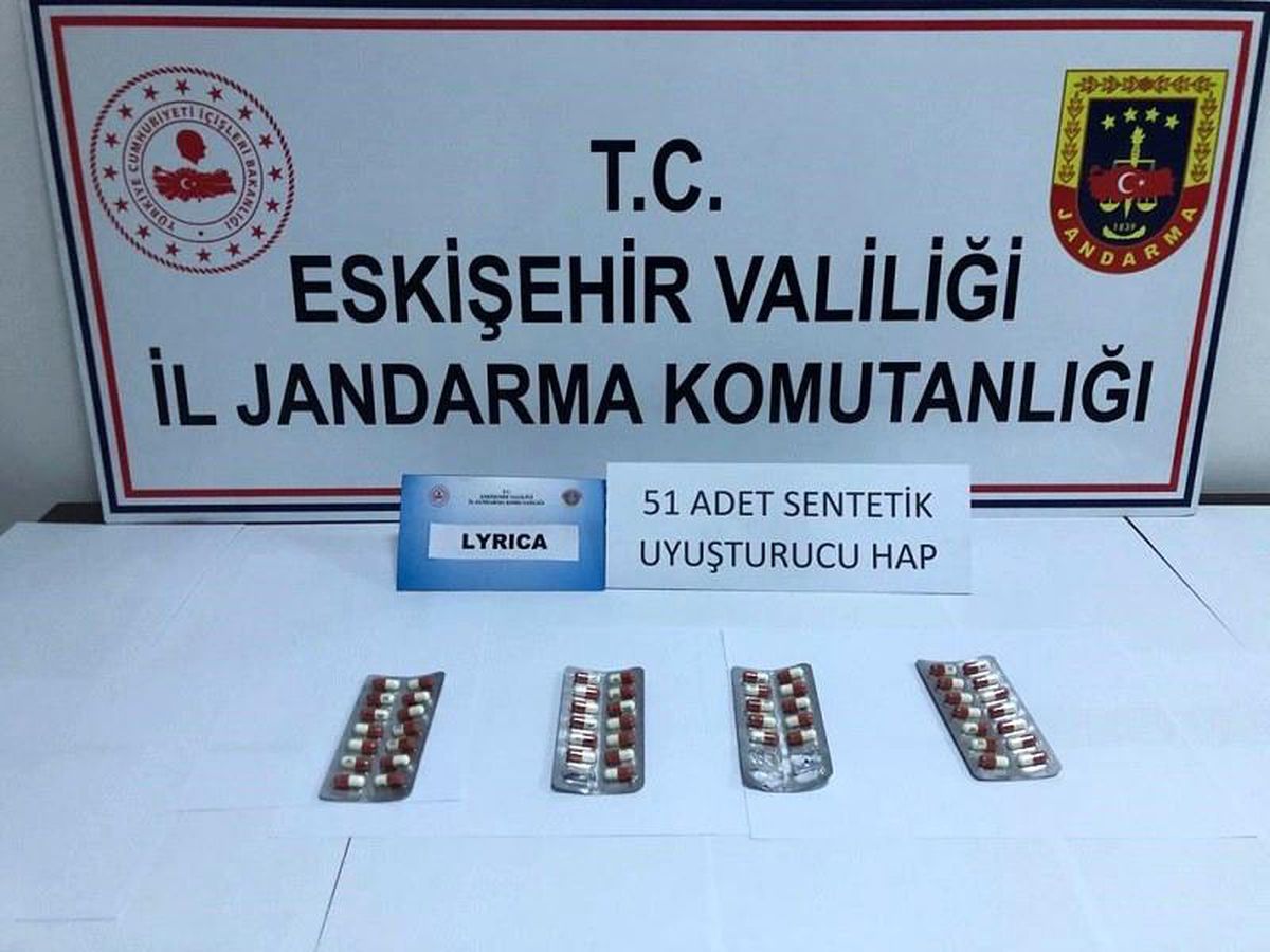 Bursa\'dan Eskişehir\'e uyuşturucu madde getirmek isterken yakalandı